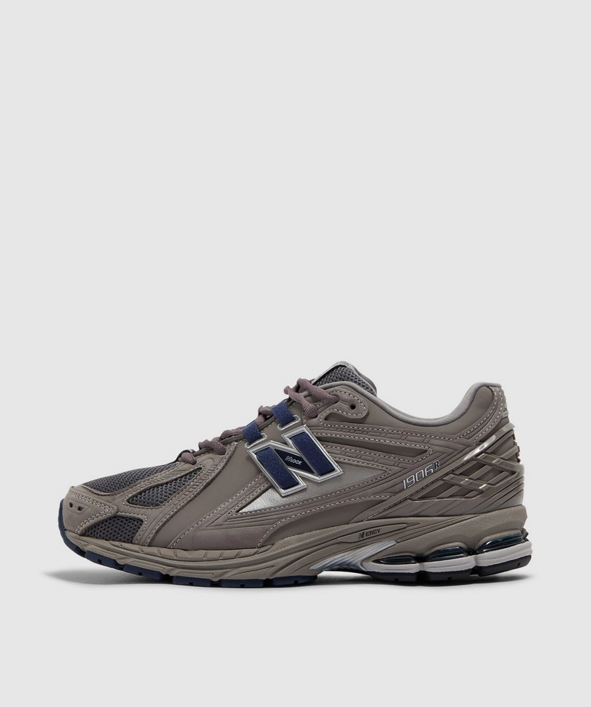 New Balance 1906 sneaker